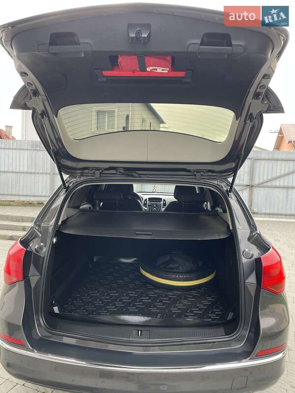 Универсал Opel Astra 2013 в Дрогобыче