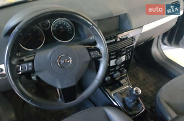 Універсал Opel Astra 2010 в 
