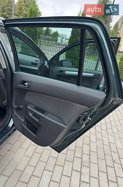 Универсал Opel Astra 2004 в 
