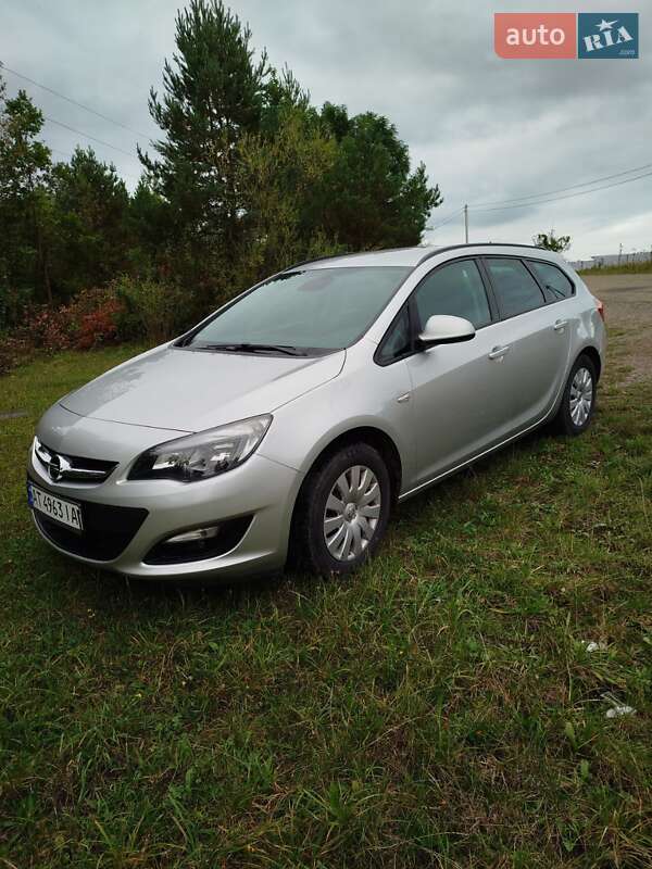 Универсал Opel Astra 2015 в 
