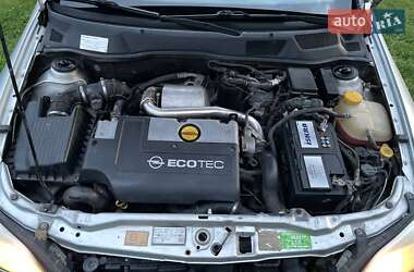 Универсал Opel Astra 2000 в 