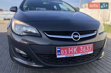 Универсал Opel Astra 2015 в 