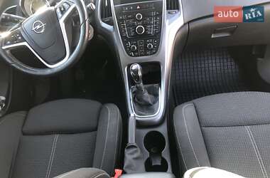Универсал Opel Astra 2015 в 