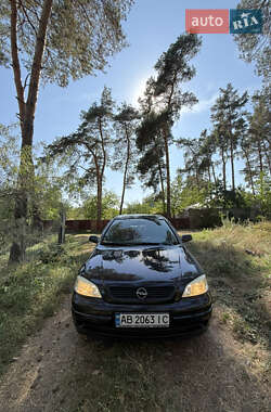 Седан Opel Astra 2008 в Ладыжине