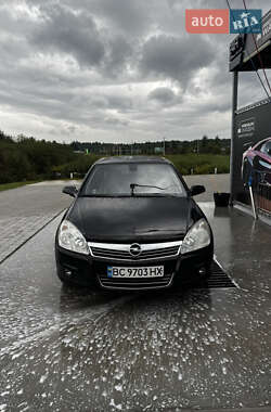 Хэтчбек Opel Astra 2008 в Львове