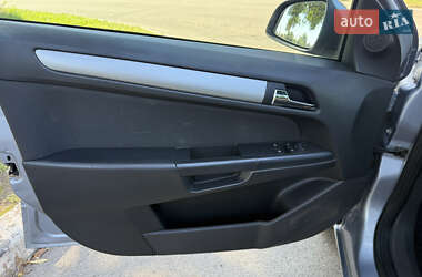 Универсал Opel Astra 2009 в 
