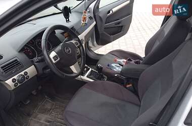 Универсал Opel Astra 2008 в 