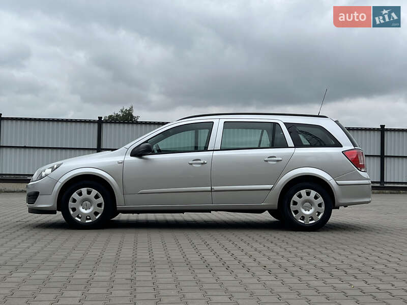 Универсал Opel Astra 2007 в Луцке