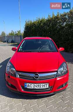 Хэтчбек Opel Astra 2007 в 