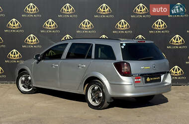 Универсал Opel Astra 2011 в 