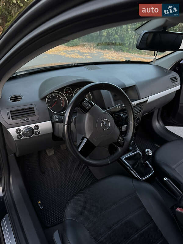 Универсал Opel Astra 2010 в Полтаве фото 26 Универсал Opel Astra 2010 в Полтаве