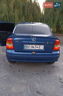 Седан Opel Astra 2005 в 