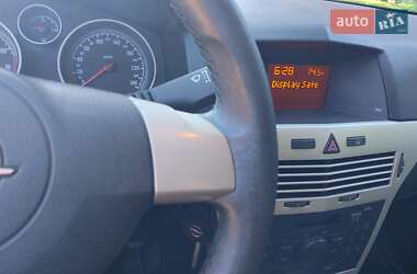 Універсал Opel Astra 2008 в Житомирі
