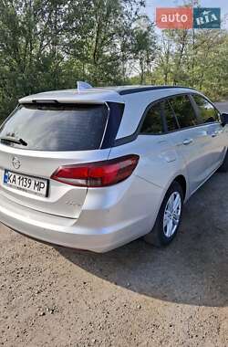 Универсал Opel Astra 2016 в 