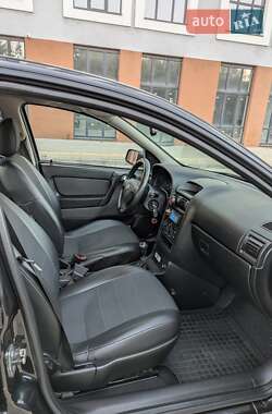 Седан Opel Astra 2008 в 