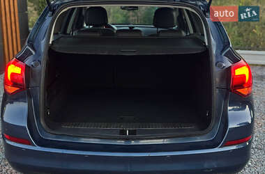 Универсал Opel Astra 2013 в 