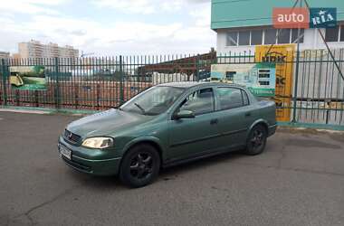 Седан Opel Astra 2000 в 