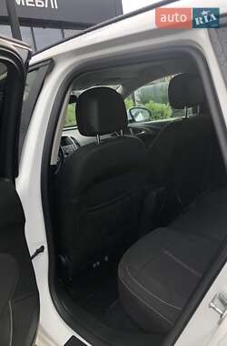 Універсал Opel Astra 2015 в 