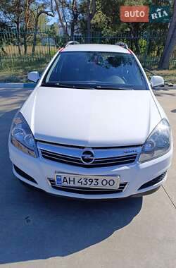 Універсал Opel Astra 2009 в Павлограді