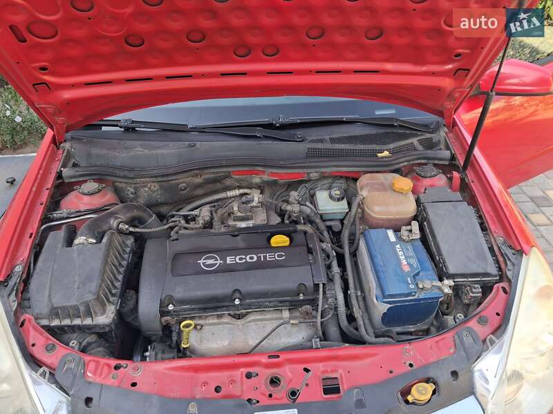 Хэтчбек Opel Astra 2008 в Николаеве