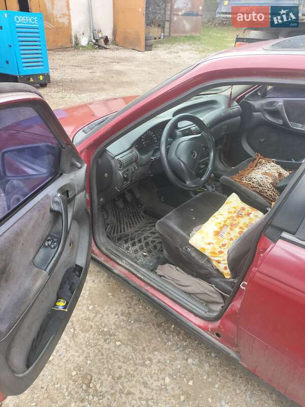 Хетчбек Opel Astra 1992 в Івано-Франківську