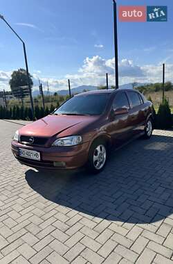 Хэтчбек Opel Astra 2001 в Хусте