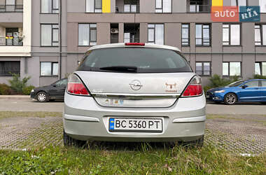 Хэтчбек Opel Astra 2008 в 