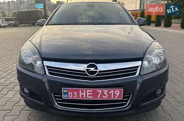 Универсал Opel Astra 2010 в 
