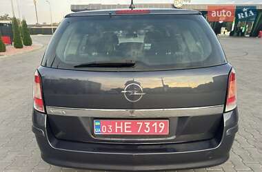 Универсал Opel Astra 2010 в 