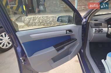 Универсал Opel Astra 2006 в 