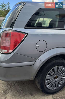 Универсал Opel Astra 2009 в 