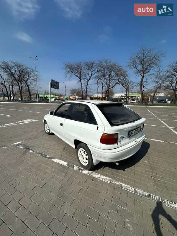 Хетчбек Opel Astra 1993 в Одесі