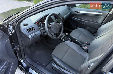 Универсал Opel Astra 2009 в 