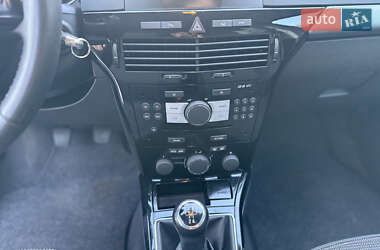 Универсал Opel Astra 2009 в 