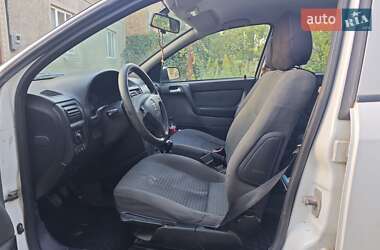 Универсал Opel Astra 2004 в 