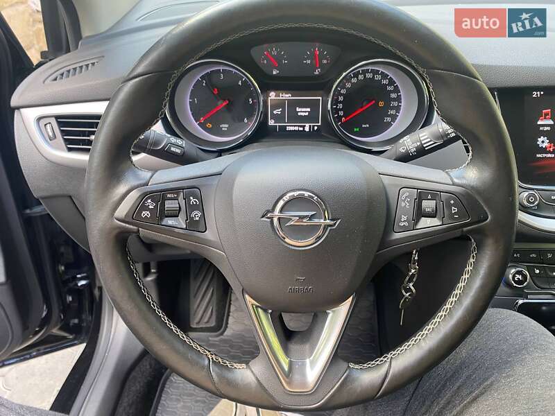 Универсал Opel Astra 2017 в Одессе
