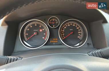 Хэтчбек Opel Astra 2009 в 