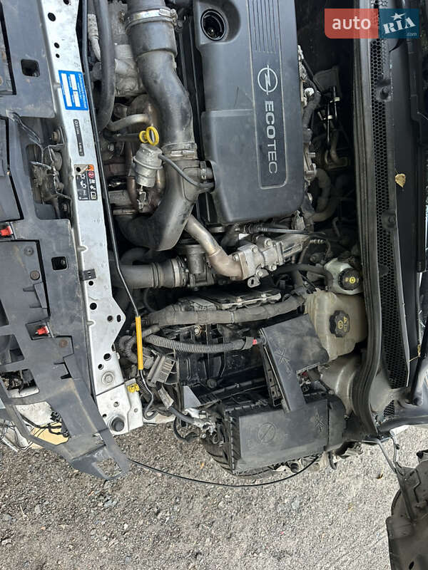 Минивэн Opel Astra 2011 в Киеве