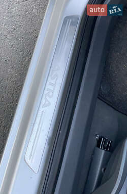 Универсал Opel Astra 2007 в 