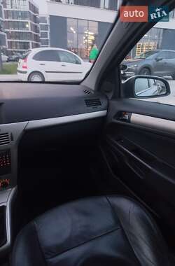 Универсал Opel Astra 2007 в 
