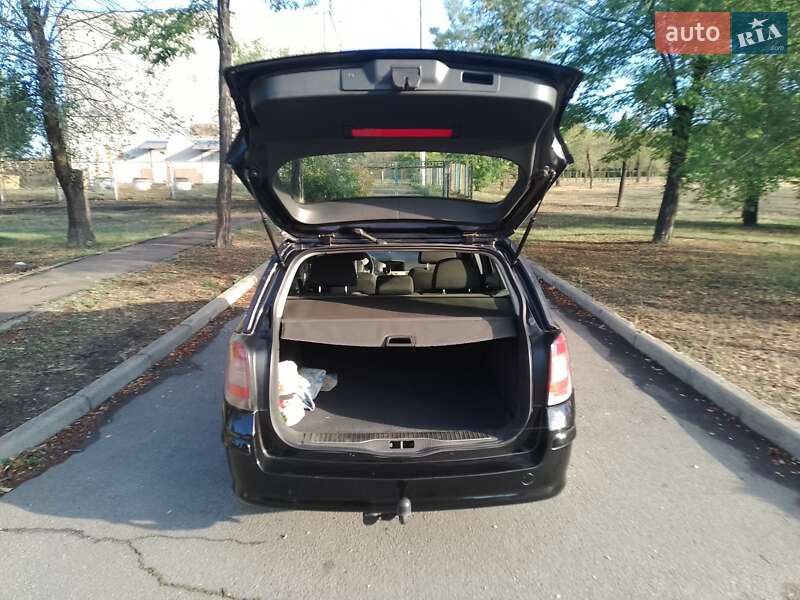 Универсал Opel Astra 2008 в Кривом Роге