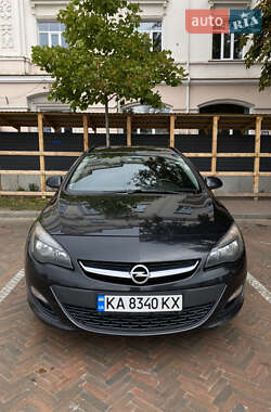 Універсал Opel Astra 2012 в Чернігові