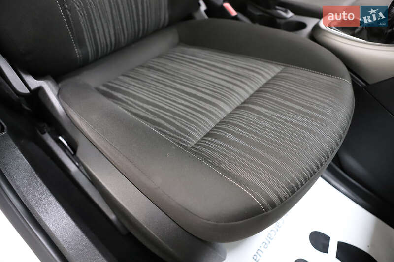 Универсал Opel Astra 2013 в Дрогобыче