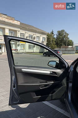 Універсал Opel Astra 2009 в 