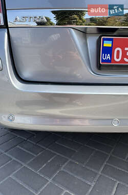 Універсал Opel Astra 2009 в 