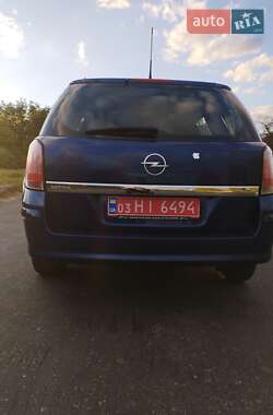 Универсал Opel Astra 2005 в 