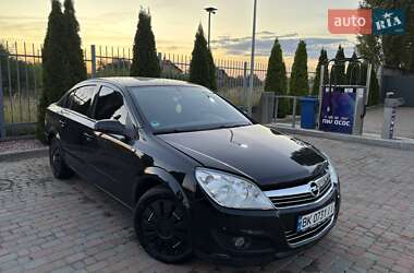 Седан Opel Astra 2009 в Сарнах