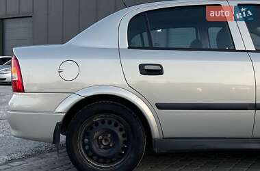 Седан Opel Astra 2008 в 