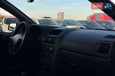 Седан Opel Astra 2008 в 