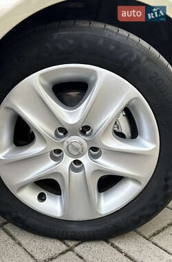 Седан Opel Astra 2008 в 